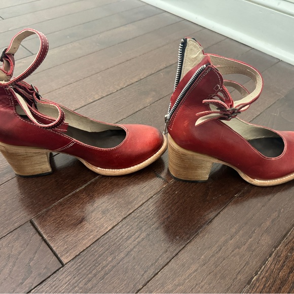 Women's Freebird Leather shoes - Picture 4 of 5